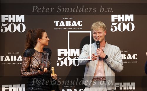 Amsterdam 2 juni 2021
FHM 500 uitreiking bij IJVER in Amsterdam noord. Kalvijn met zijn vriendin Nina Warink