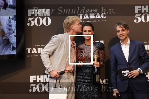 Amsterdam 2 juni 2021
FHM 500 uitreiking bij IJVER in Amsterdam noord. Kalvijn met zijn vriendin Nina Warink