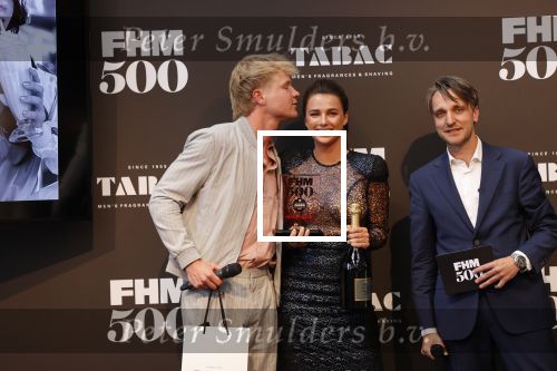 Amsterdam 2 juni 2021
FHM 500 uitreiking bij IJVER in Amsterdam noord. Kalvijn met zijn vriendin Nina Warink