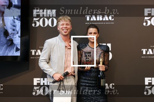 Amsterdam 2 juni 2021
FHM 500 uitreiking bij IJVER in Amsterdam noord. Kalvijn met zijn vriendin Nina Warink