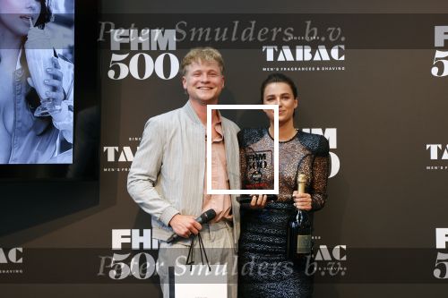 Amsterdam 2 juni 2021
FHM 500 uitreiking bij IJVER in Amsterdam noord. Kalvijn met zijn vriendin Nina Warink