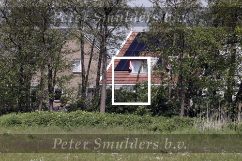 Broek en Waterland 20 mei 2021
Politie doet onderzoek naar de schietpartij/overval in Broek en Waterland . oa Karin Bloemen en boer Geet Jan v Meerveld wonen daar.