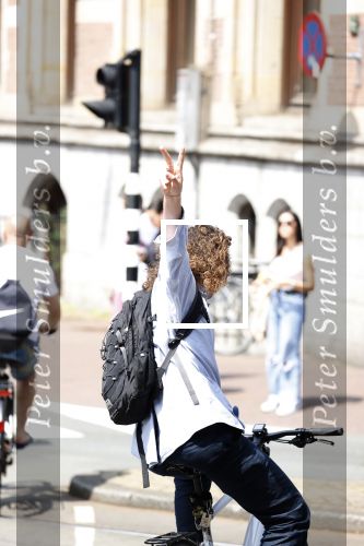 Amsterdam 4 juni 2021
Lucas Hamming op de fiets bij het paleis op de dam.