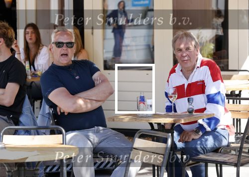 Amsterdam 31 mei 2021
Maarten Spanjer en Rijk de Gooijer jr drinken drankje op terras.