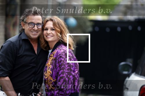 Huizen 26 mei 2021 
Marco en leontien Borsato arriveren bij het huis van Leontien nadat ze terug zijn gekomen van een liefdesvakantie naar ibiza.