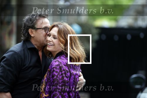 Huizen 26 mei 2021 
Marco en leontien Borsato arriveren bij het huis van Leontien nadat ze terug zijn gekomen van een liefdesvakantie naar ibiza.