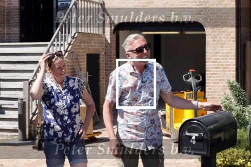 Noordwijk 31 mei en 1 juni 2021
Het nieuwe huis van Martien en Erica Meiland. Ze verhuizen vanuit Hengelo naar Noordwijk.
Aanwezig Martien Meiland Erica Meiland Maxime Meiland met dochter Claire en partner Leroy Molkenboer Montana Meiland met vrien Dirk Hoogstraten. Ook broer Jaap meiland en zijn vrouw Evelien helpen mee.