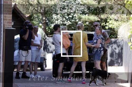 Noordwijk 31 mei en 1 juni 2021
Het nieuwe huis van Martien en Erica Meiland. Ze verhuizen vanuit Hengelo naar Noordwijk.
Aanwezig Martien Meiland Erica Meiland Maxime Meiland met dochter Claire en partner Leroy Molkenboer Montana Meiland met vrien Dirk Hoogstraten. Ook broer Jaap meiland en zijn vrouw Evelien helpen mee.
