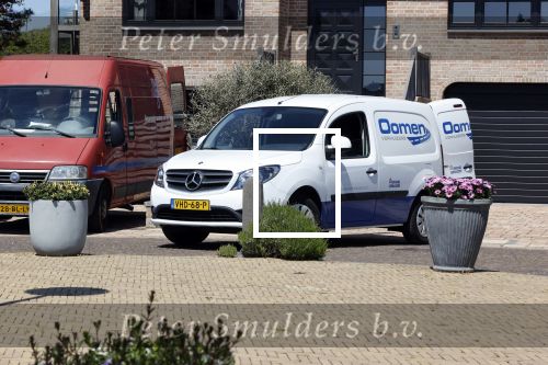 Noordwijk 31 mei en 1 juni 2021
Het nieuwe huis van Martien en Erica Meiland. Ze verhuizen vanuit Hengelo naar Noordwijk.
Aanwezig Martien Meiland Erica Meiland Maxime Meiland met dochter Claire en partner Leroy Molkenboer Montana Meiland met vrien Dirk Hoogstraten. Ook broer Jaap meiland en zijn vrouw Evelien helpen mee.