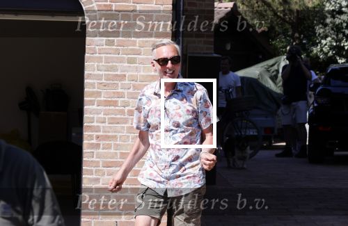 Noordwijk 31 mei en 1 juni 2021
Het nieuwe huis van Martien en Erica Meiland. Ze verhuizen vanuit Hengelo naar Noordwijk.
Aanwezig Martien Meiland Erica Meiland Maxime Meiland met dochter Claire en partner Leroy Molkenboer Montana Meiland met vrien Dirk Hoogstraten. Ook broer Jaap meiland en zijn vrouw Evelien helpen mee.
