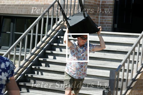 Noordwijk 31 mei en 1 juni 2021
Het nieuwe huis van Martien en Erica Meiland. Ze verhuizen vanuit Hengelo naar Noordwijk.
Aanwezig Martien Meiland Erica Meiland Maxime Meiland met dochter Claire en partner Leroy Molkenboer Montana Meiland met vrien Dirk Hoogstraten. Ook broer Jaap meiland en zijn vrouw Evelien helpen mee.
