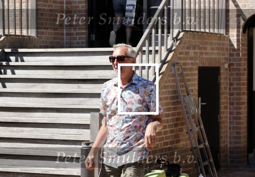 Noordwijk 31 mei en 1 juni 2021
Het nieuwe huis van Martien en Erica Meiland. Ze verhuizen vanuit Hengelo naar Noordwijk.
Aanwezig Martien Meiland Erica Meiland Maxime Meiland met dochter Claire en partner Leroy Molkenboer Montana Meiland met vrien Dirk Hoogstraten. Ook broer Jaap meiland en zijn vrouw Evelien helpen mee.