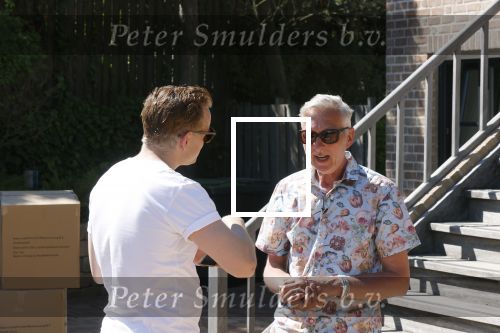 Noordwijk 31 mei en 1 juni 2021
Het nieuwe huis van Martien en Erica Meiland. Ze verhuizen vanuit Hengelo naar Noordwijk.
Aanwezig Martien Meiland Erica Meiland Maxime Meiland met dochter Claire en partner Leroy Molkenboer Montana Meiland met vrien Dirk Hoogstraten. Ook broer Jaap meiland en zijn vrouw Evelien helpen mee. Martien Meiland en Nick Dijkman van story