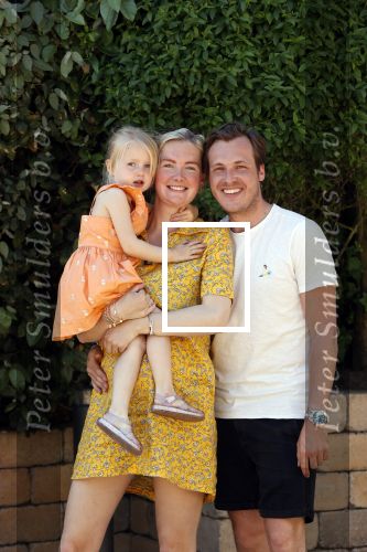 Noordwijk 31 mei en 1 juni 2021
Het nieuwe huis van Martien en Erica Meiland. Ze verhuizen vanuit Hengelo naar Noordwijk.
Aanwezig Martien Meiland Erica Meiland Maxime Meiland met dochter Claire en partner Leroy Molkenboer Montana Meiland met vrien Dirk Hoogstraten. Ook broer Jaap meiland en zijn vrouw Evelien helpen mee.