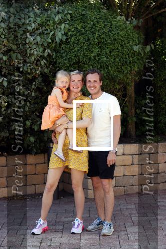 Noordwijk 31 mei en 1 juni 2021
Het nieuwe huis van Martien en Erica Meiland. Ze verhuizen vanuit Hengelo naar Noordwijk.
Aanwezig Martien Meiland Erica Meiland Maxime Meiland met dochter Claire en partner Leroy Molkenboer Montana Meiland met vrien Dirk Hoogstraten. Ook broer Jaap meiland en zijn vrouw Evelien helpen mee.