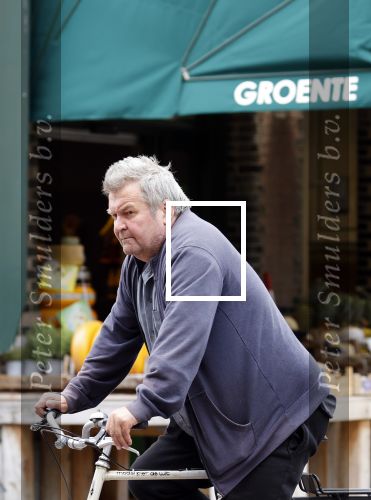 Amsterdam 20 mei 2021
Michiel Romeijn/ Michiel Romeyn  op zijn fiets in Amsterdam zuid