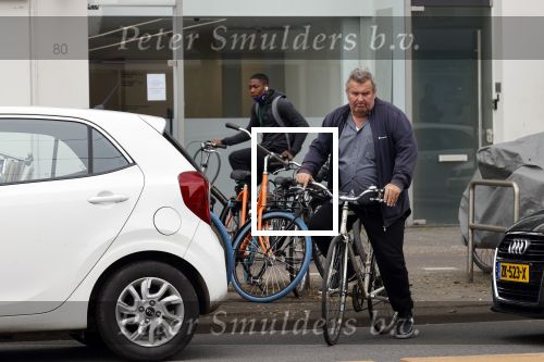 Amsterdam 20 mei 2021
Michiel Romeijn/ Michiel Romeyn  op zijn fiets in Amsterdam zuid