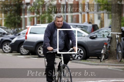 Amsterdam 20 mei 2021
Michiel Romeijn/ Michiel Romeyn  op zijn fiets in Amsterdam zuid