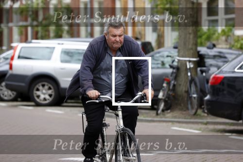 Amsterdam 20 mei 2021
Michiel Romeijn/ Michiel Romeyn  op zijn fiets in Amsterdam zuid