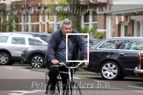 Amsterdam 20 mei 2021
Michiel Romeijn/ Michiel Romeyn  op zijn fiets in Amsterdam zuid