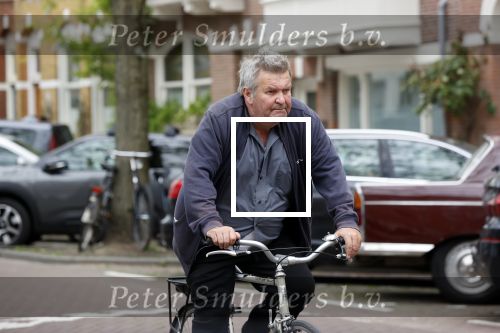 Amsterdam 20 mei 2021
Michiel Romeijn/ Michiel Romeyn  op zijn fiets in Amsterdam zuid