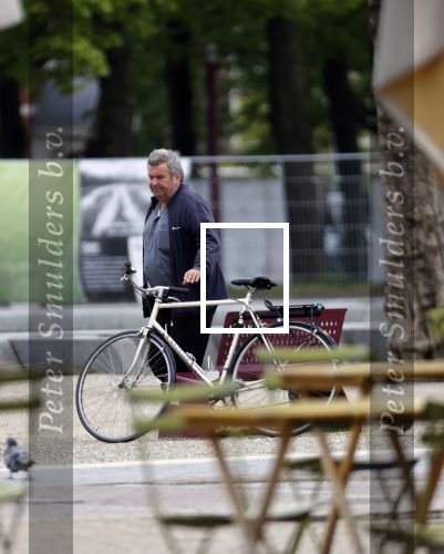 Amsterdam 20 mei 2021
Michiel Romeijn/ Michiel Romeyn  op zijn fiets in Amsterdam zuid