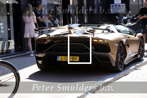 Amsterdam 9 juni 2021
Mobicepp in zijn gouden Lamborghini