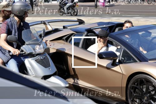 Amsterdam 9 juni 2021
Mobicepp in zijn gouden Lamborghini