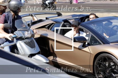 Amsterdam 9 juni 2021
Mobicepp in zijn gouden Lamborghini