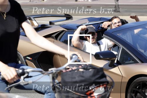 Amsterdam 9 juni 2021
Mobicepp in zijn gouden Lamborghini
