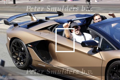 Amsterdam 9 juni 2021
Mobicepp in zijn gouden Lamborghini
