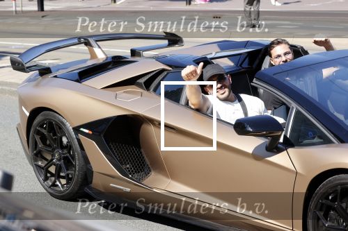 Amsterdam 9 juni 2021
Mobicepp in zijn gouden Lamborghini