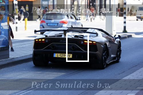 Amsterdam 9 juni 2021
Mobicepp in zijn gouden Lamborghini