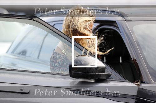 Schiphol 21 mei 2021
Monique Westenberg zoontje Andre Hazes jr en twee vriendinnen arriveren op schiphol na een vakantie op ibiza.
Haar vader komt ze halen .