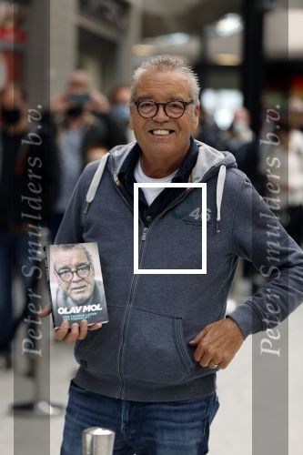 Hoofddorp 17 mei 2021
Boekpresentatie Olav Moll bij de bruna in Hoofddorp.
