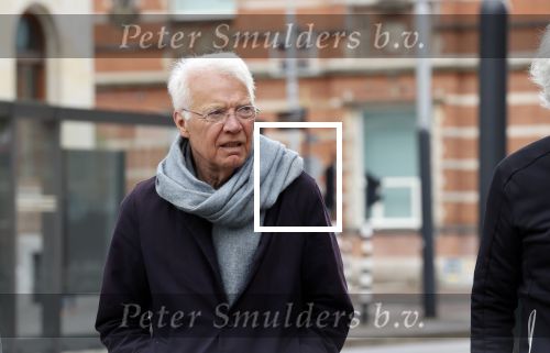 Amsterdam 26 mei 2021
Paul Witteman met .... wandelend door Amsterdam zuid.