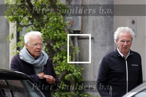 Amsterdam 26 mei 2021
Paul Witteman met .... wandelend door Amsterdam zuid.