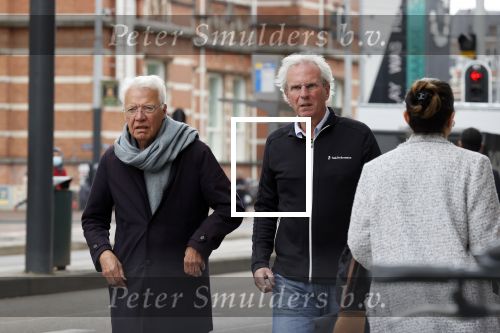 Amsterdam 26 mei 2021
Paul Witteman met .... wandelend door Amsterdam zuid.