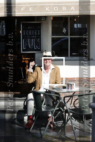 Amsterdam 8 juni 2021
Peter Faber op terras bij cafe Kobalt.