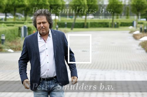 Nijkerk 22 mei 2021
Rene le Blanc overhandigt Johan Vlemmix award voor uitbrengen 175 cd \'s