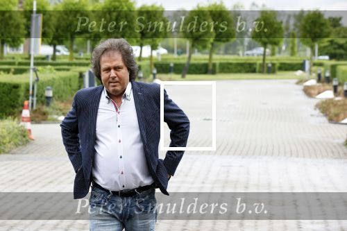 Nijkerk 22 mei 2021
Rene le Blanc overhandigt Johan Vlemmix award voor uitbrengen 175 cd \'s