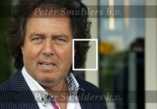 Nijkerk 22 mei 2021
Rene le Blanc overhandigt Johan Vlemmix award voor uitbrengen 175 cd \'s