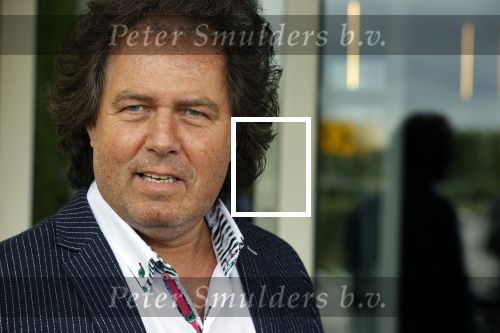 Nijkerk 22 mei 2021
Rene le Blanc overhandigt Johan Vlemmix award voor uitbrengen 175 cd \'s