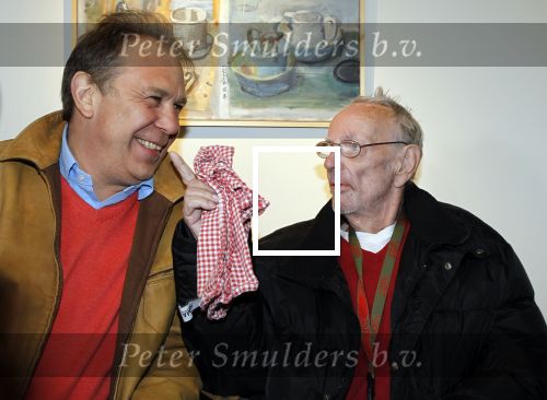Laren 19 april 2010
Presentatie boek en de 85 e verjaardag van Johnny Kraaijkamp sr in het Rosa Spier huis. Rijk de Gooijer met Maarten Spanjer
Peter Smulders bv