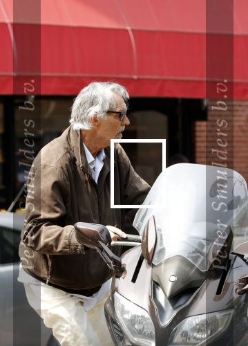 Amsterdam 4 juni 2021
Ron Brandsteder op zijn motor in Amsterdam zuid