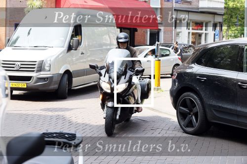 Amsterdam 4 juni 2021
Ron Brandsteder op zijn motor in Amsterdam zuid