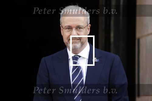 Amsterdam 4 juni 2021
Prins Bernhard Cultuur prijzen in paleis op de dam .
Prinses Beatrix rijkt ze uit. Hofmaarschalk Sjoert Klein Schiphorst