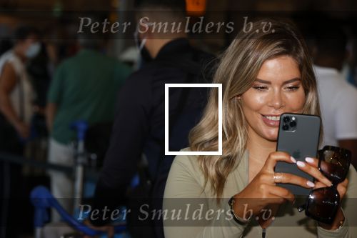 Schiphol 31 mei 2021
Ferry Doedens en Stephanie Tency vertrekken voor een tv programma naar Curacao.