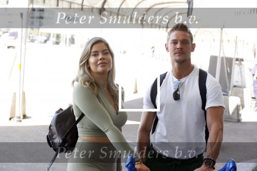 Schiphol 31 mei 2021
Ferry Doedens en Stephanie Tency vertrekken voor een tv programma naar Curacao.