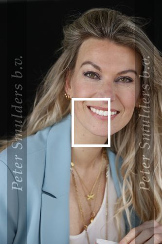 Amsterdam 26 mei 2021
Susan Smit met haar nieuwe roman de heks van Limbricht.